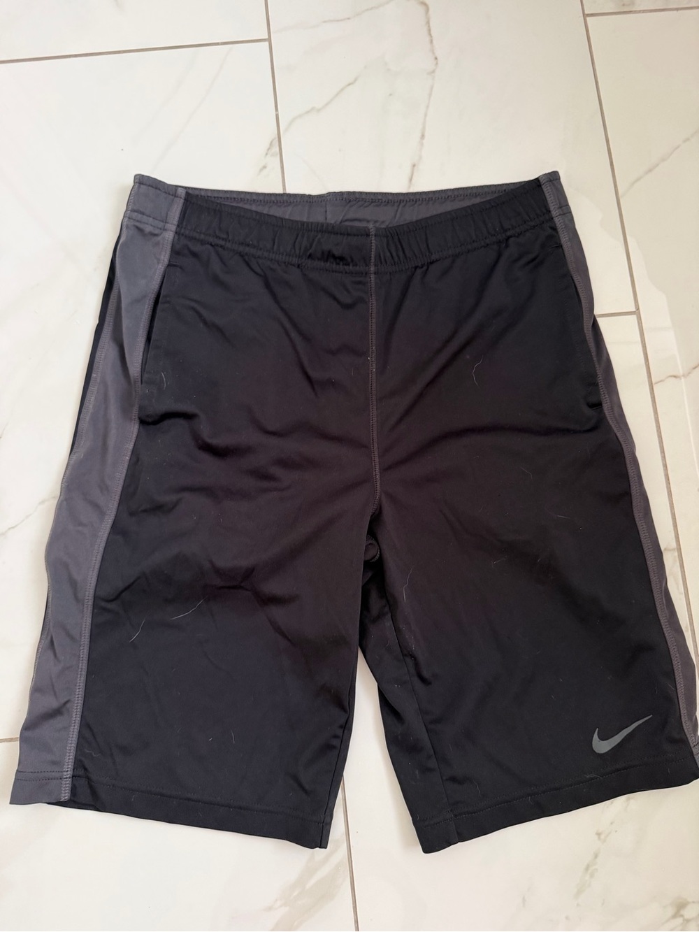 Nike Men’s Black Athletic Shorts with Gray Side Panels Large